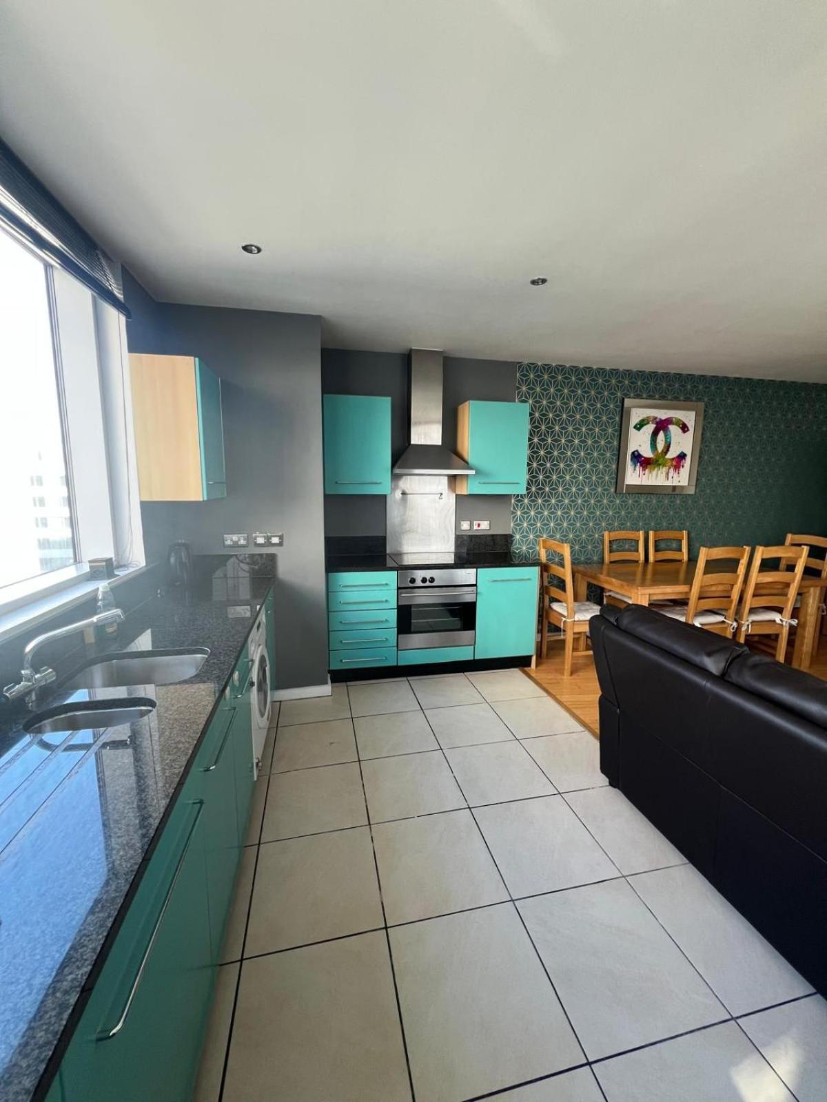 Super Prime City Centre Modern 3 Bed Apartment Ливерпуль Экстерьер фото